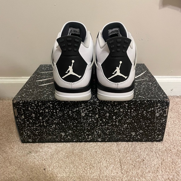jordan 4 military black
